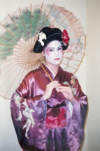 Benita Laakso as a Geisha